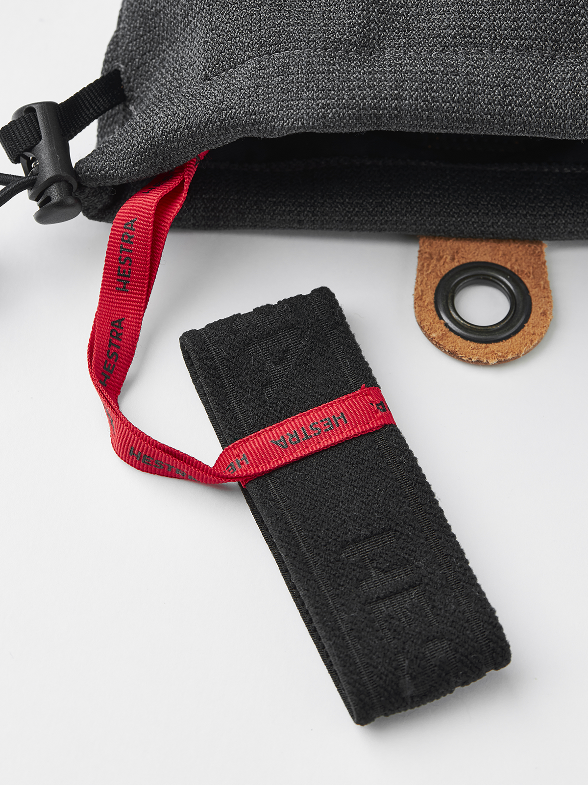 Hestra Army Leather Patrol Gauntlet Fäustlinge Anthrazit