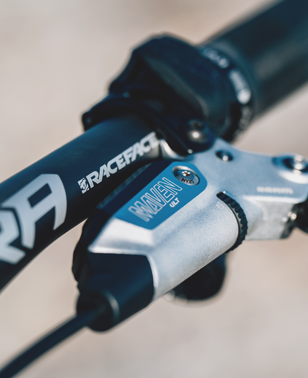 MEGAMO REASON CRB 02 WHITE ICE E-MTB AVINOX M2S 2027