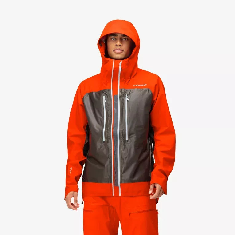 Norrøna Lyngen Gore-Tex Active Jacke – Arednalin/Peat – am Model