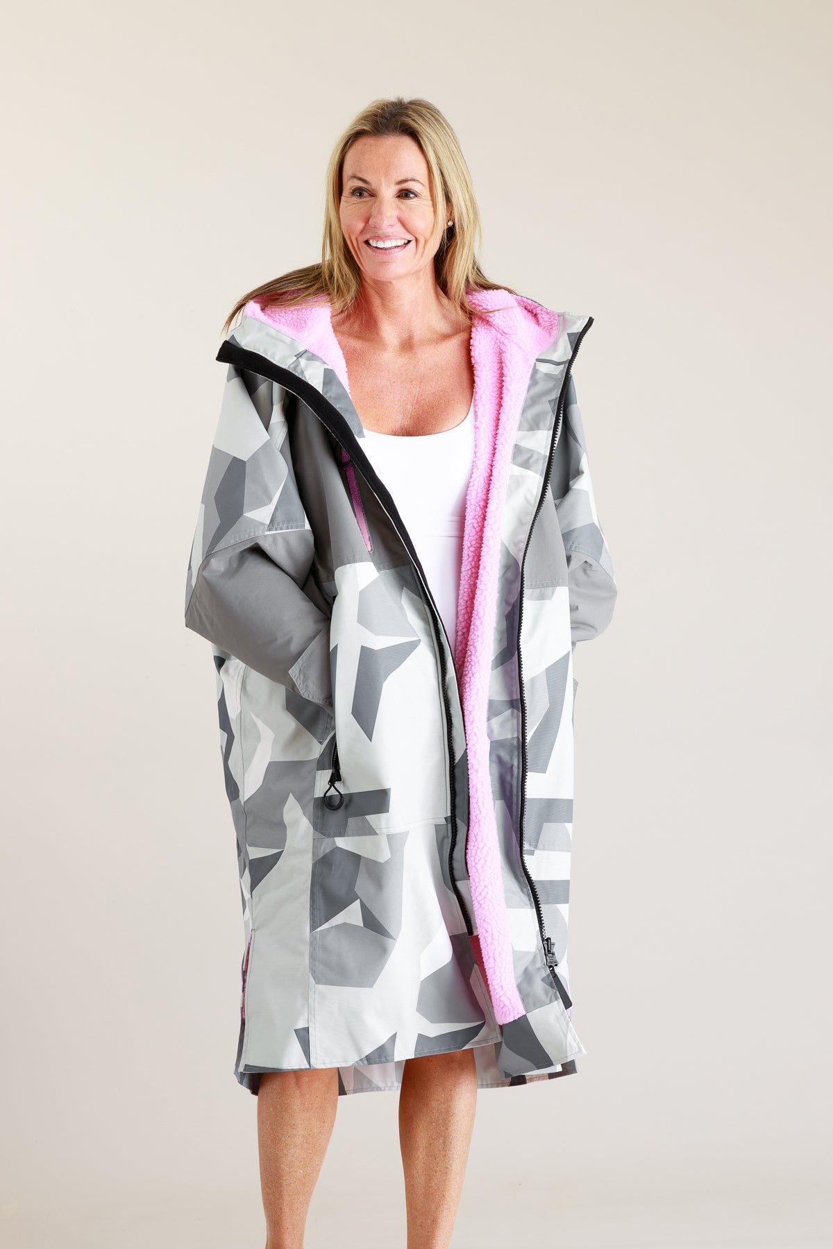 White Water Hard Shell Robe – Arctic Camo/Pink